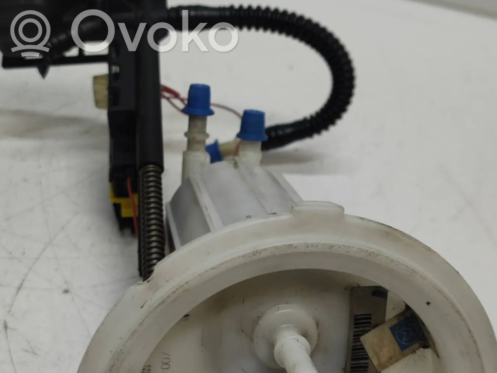 BMW 5 E60 E61 Fuel level sensor 