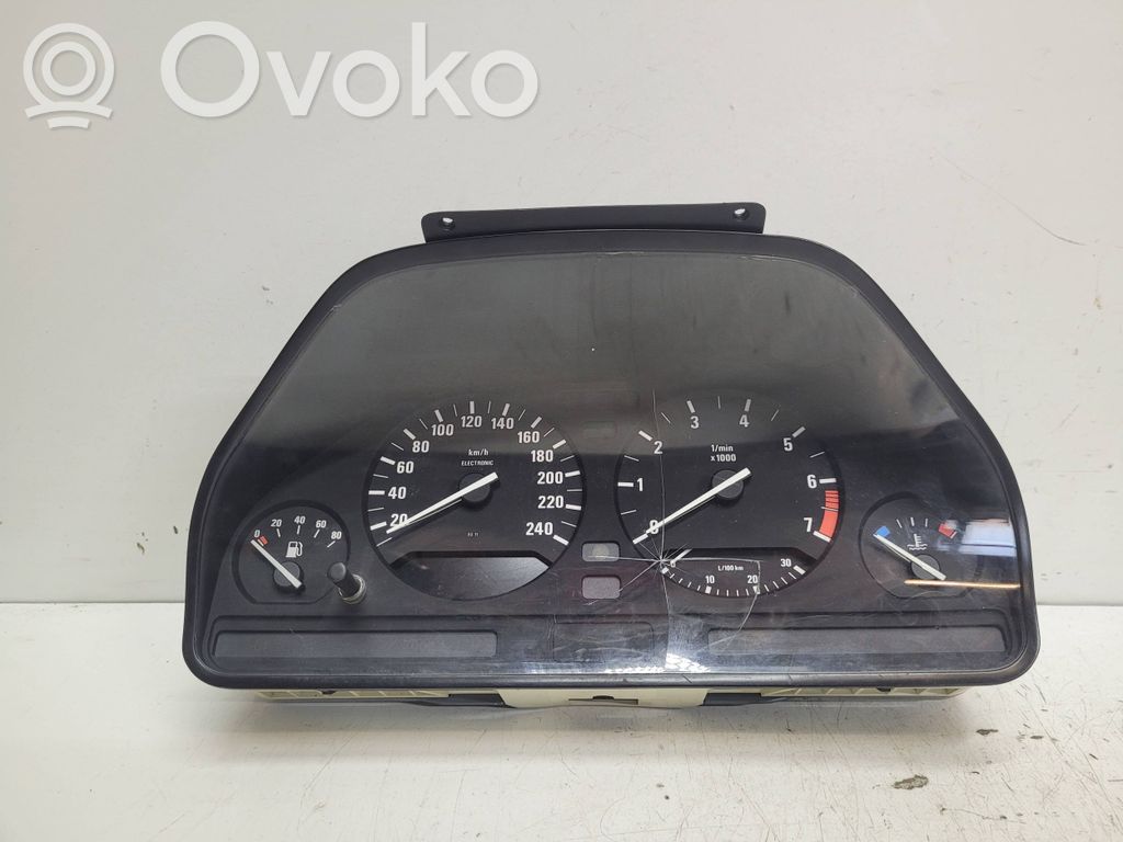 BMW 5 E34 Speedometer (instrument cluster) 