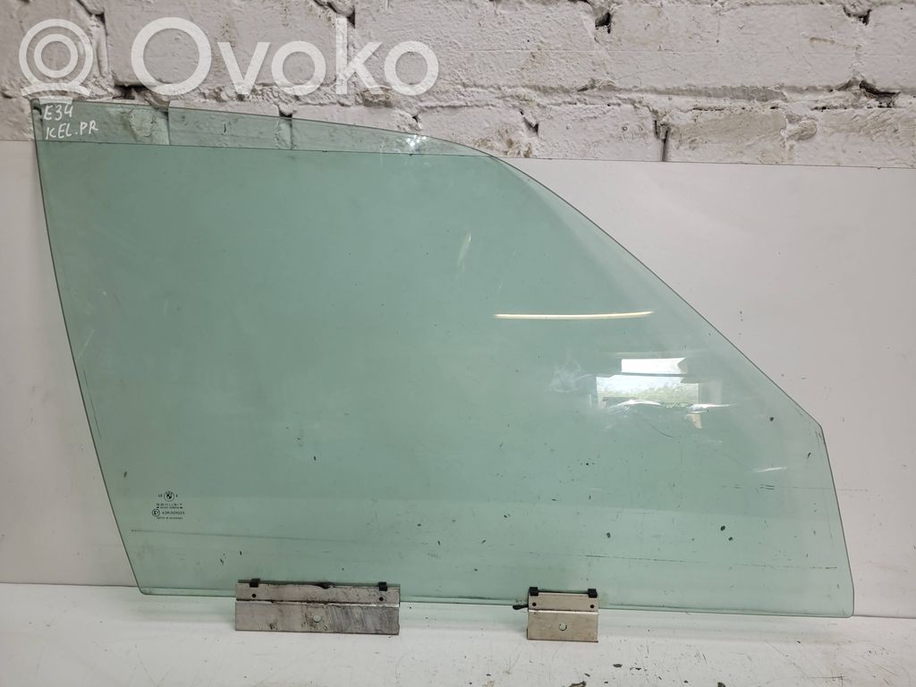 BMW 5 E34 Front door window glass four-door 