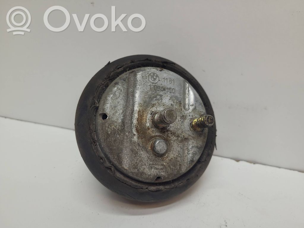 Engine mount bracket   11811094150