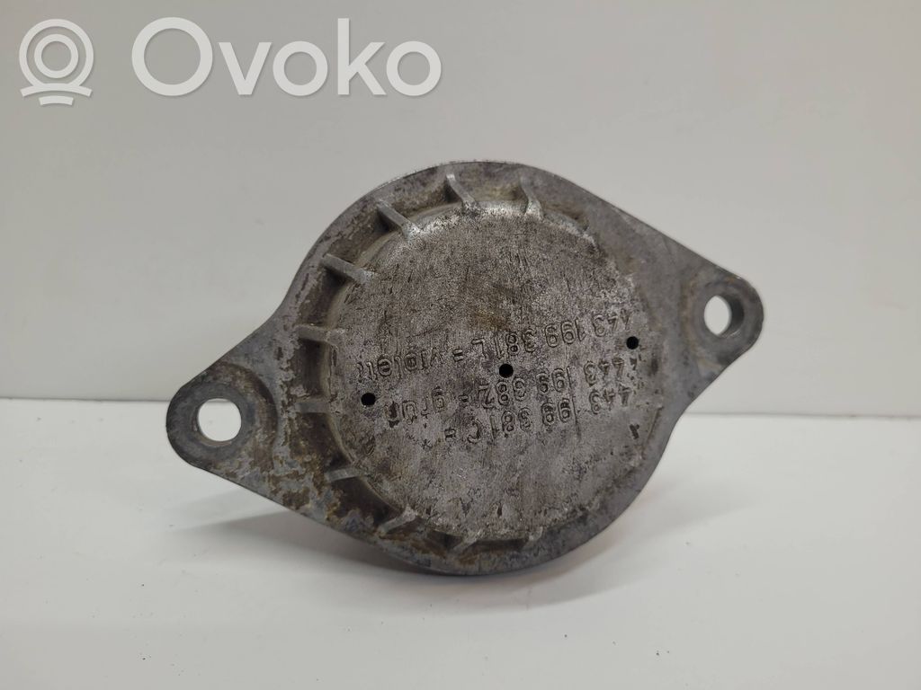 Audi 100 S4 C4 Engine mount bracket 