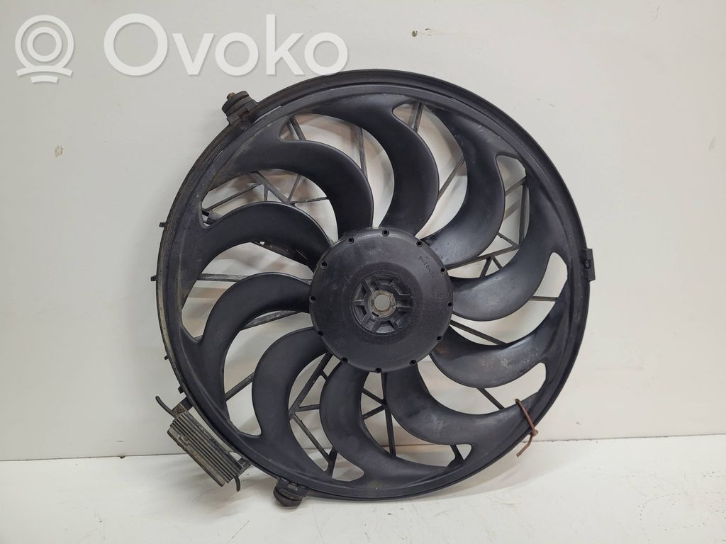Elektrisks radiatoru ventilators   1392913