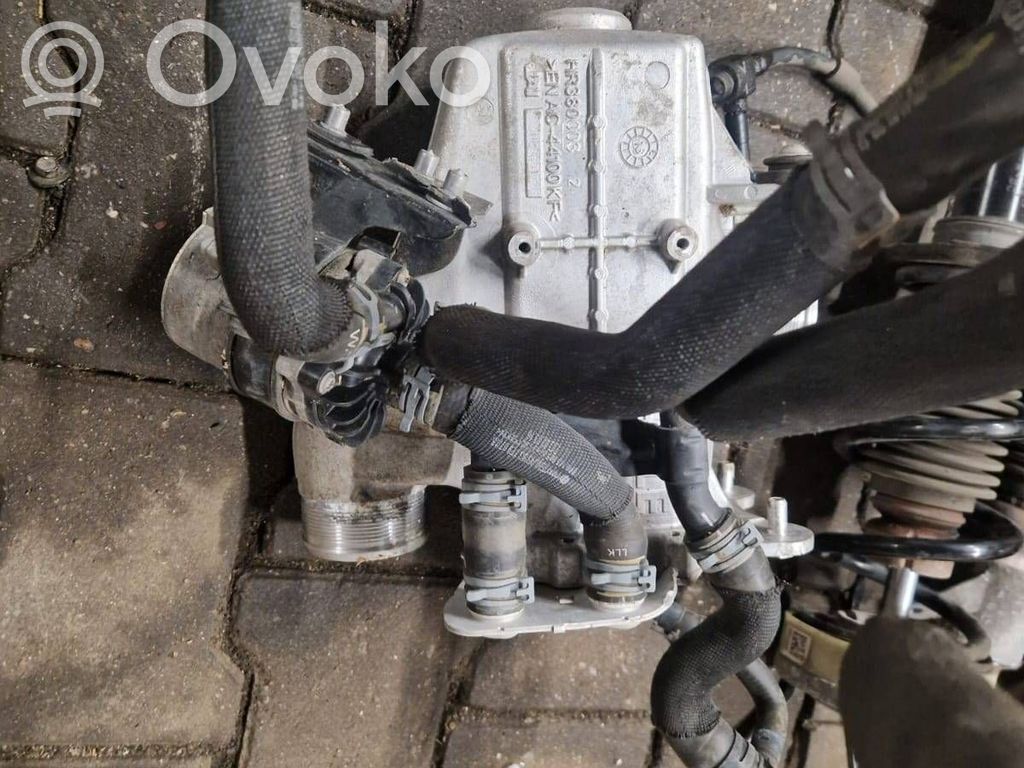 Audi RS4 B9 Chłodnica powietrza doładowującego / Intercooler 