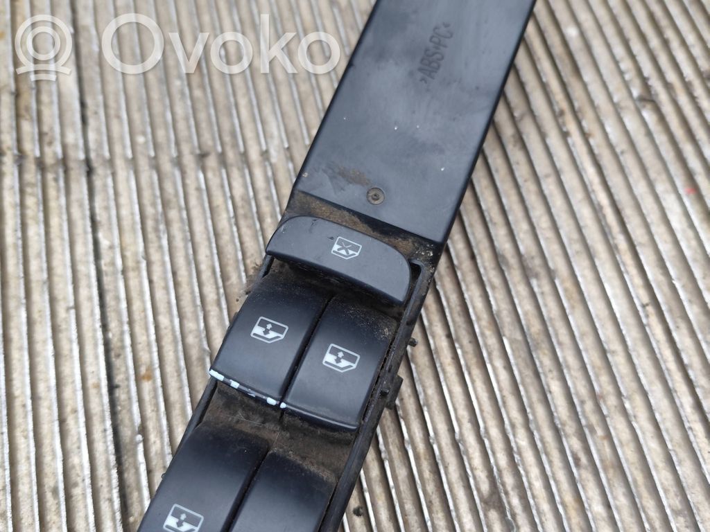 Electric window control switch   12801372,D55090973,12801379,12801386,SAAB015A08