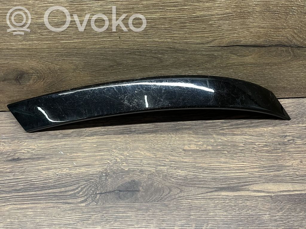 BMW 5 E60 E61 Galinė apdailos juosta 