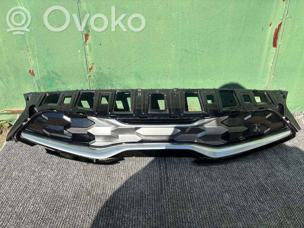 KIA Ceed Front bumper upper radiator grill 