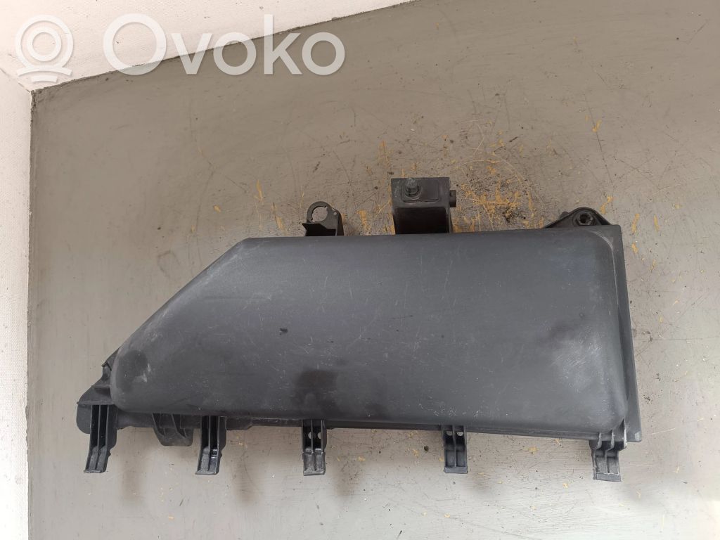 Oro mikrofiltro dangtelis   6950936