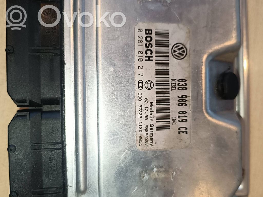 Engine control unit/module   038906019CE,28SA4307,0281010217