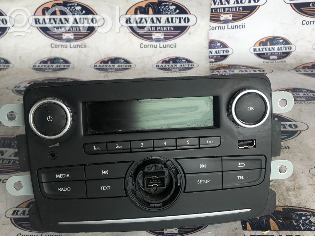 Navigation unit CD/DVD player   281154137R,281154137R