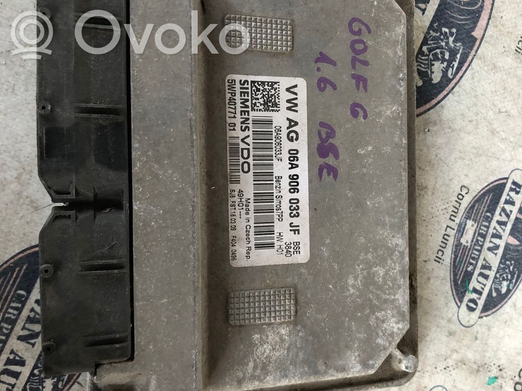 Volkswagen Golf VI Engine control unit/module 