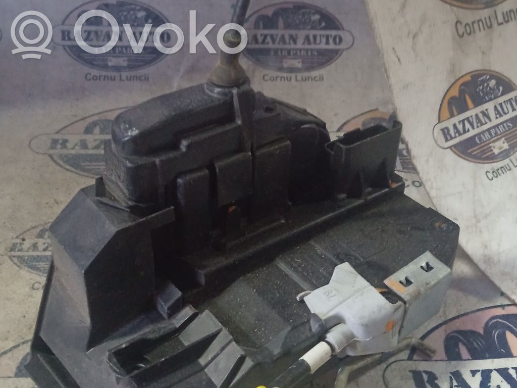 Front door lock   16761