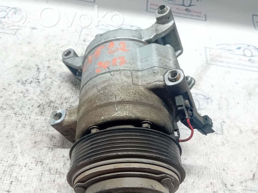 Ilmastointilaitteen kompressorin pumppu (A/C)   CA500SUGAA02