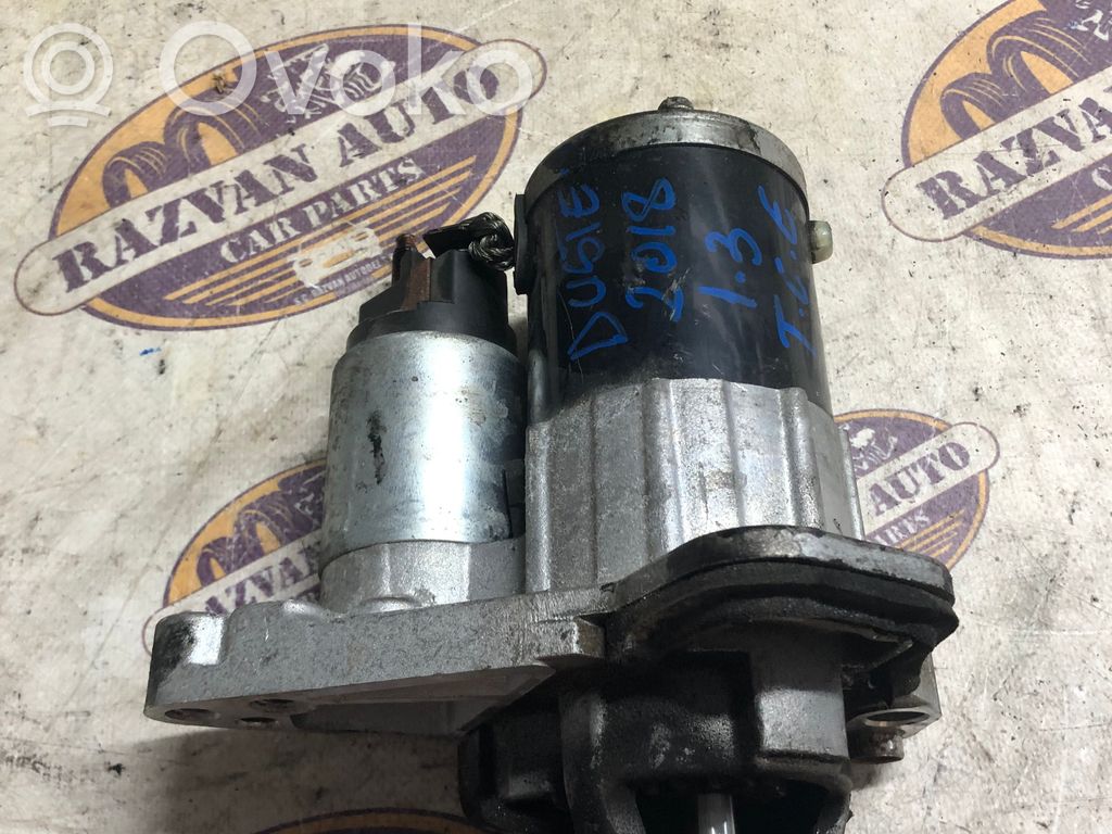 Dacia Duster Starter motor 
