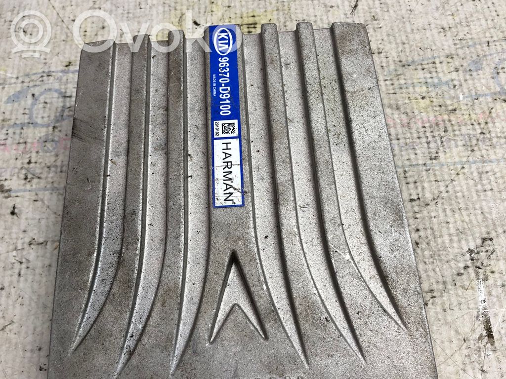 KIA Sportage Sound amplifier 