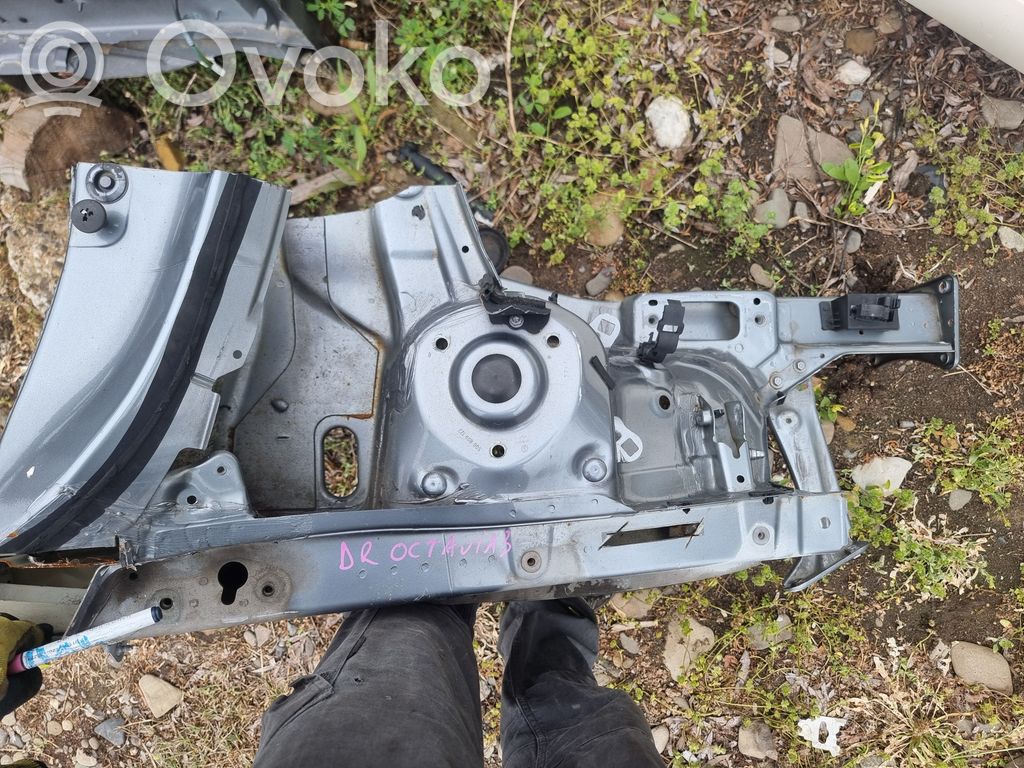 Componente de la parte frontal   5Q0804182A
