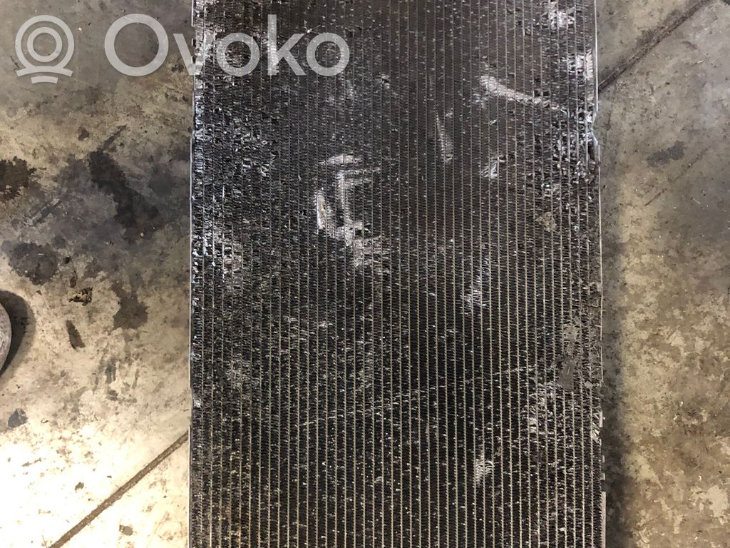 BMW 7 F01 F02 F03 F04 Coolant radiator 