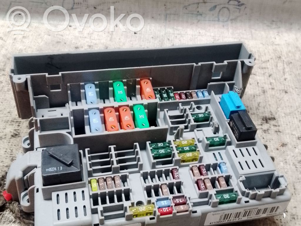 BMW E3 E9 Sicherungskasten 