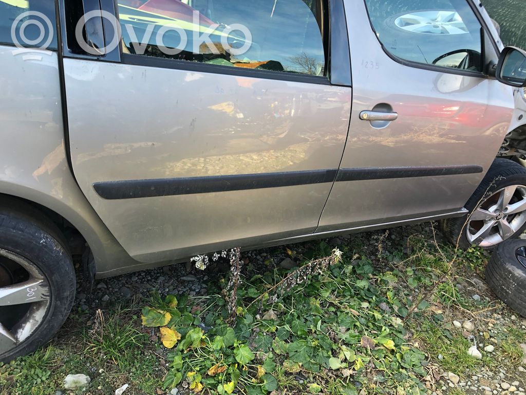 Skoda Roomster (5J) Listwa progowa przednia / nakładka 
