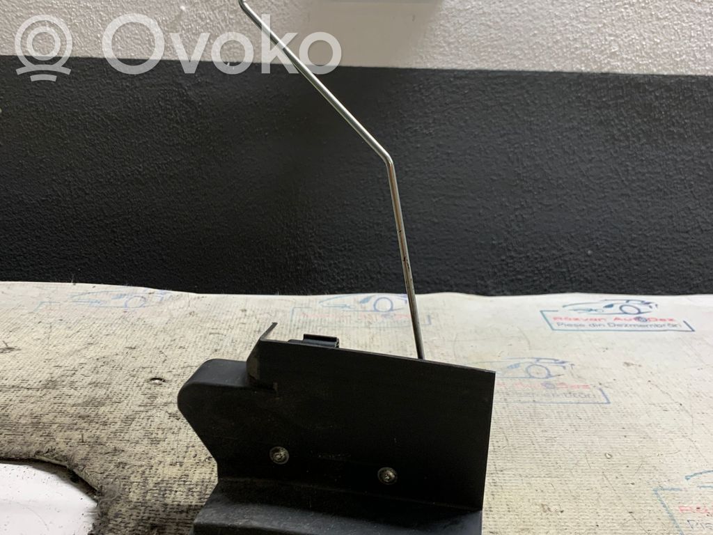Takaoven lukko   825027159R,825027159R