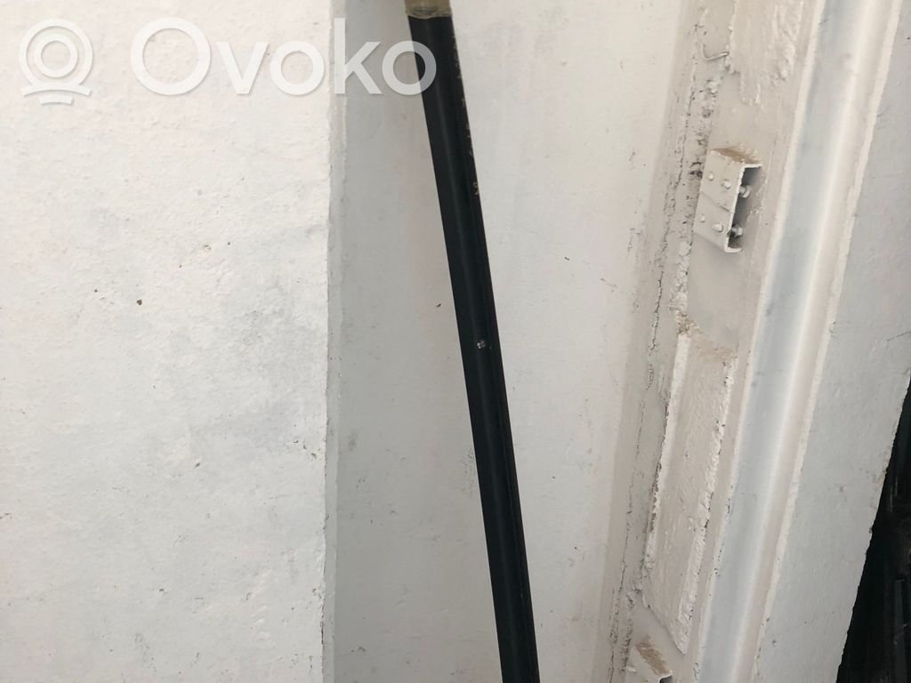 Volkswagen Golf VII Išilginiai stogo strypai "ragai" 