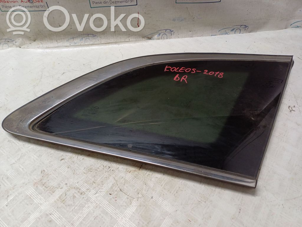Renault Koleos I Rear side window 