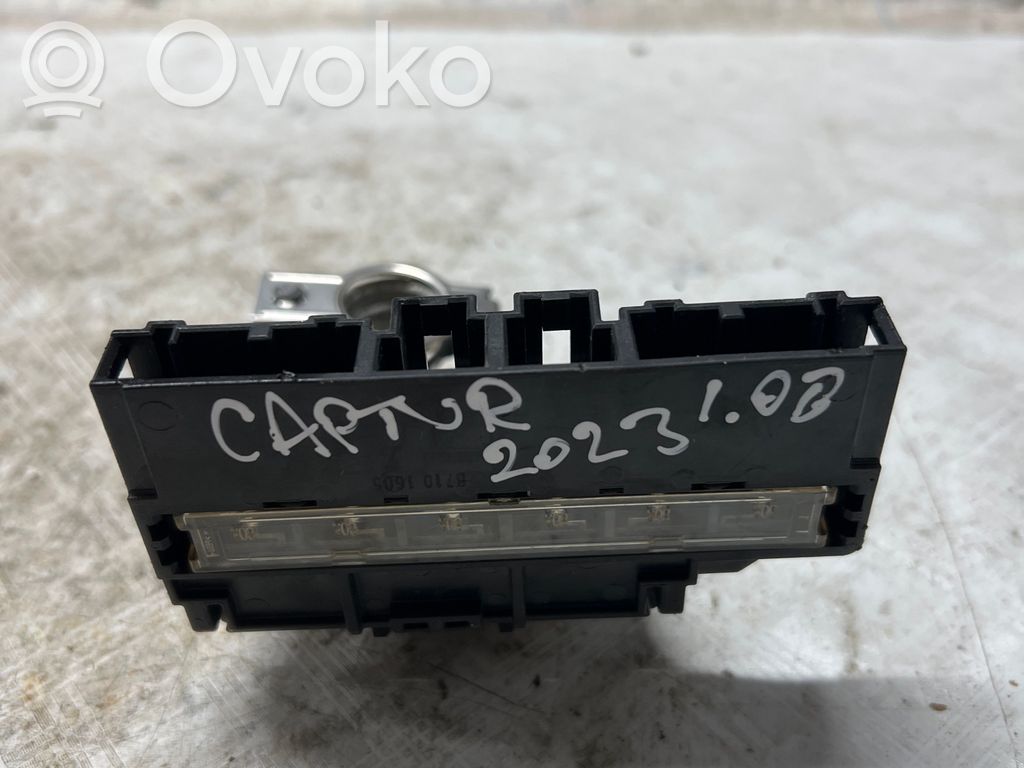 Battery tray heat shield