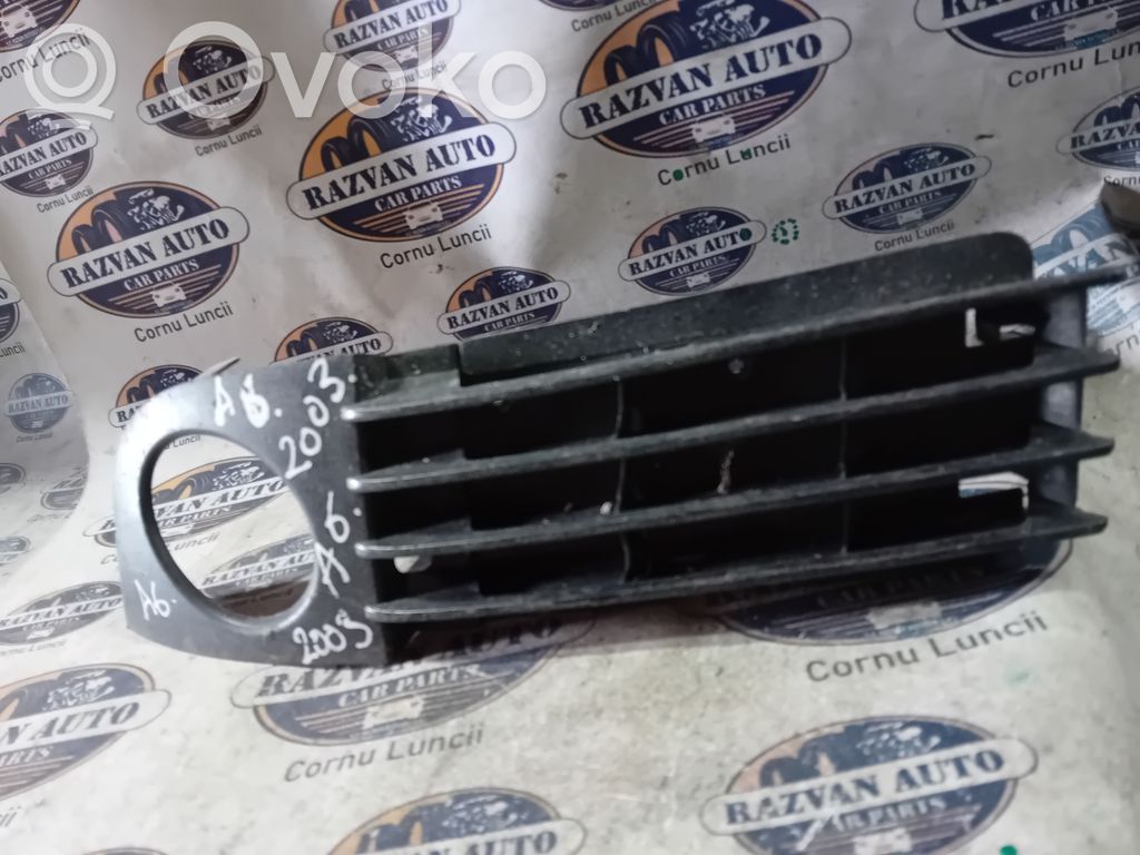 Audi A6 S6 C4 4A Front fog light trim/grill 