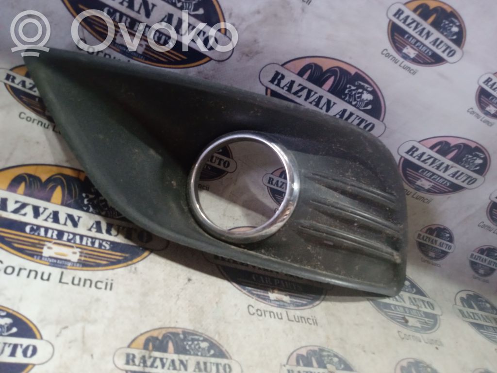 Ford Focus Mascherina/griglia fendinebbia anteriore 