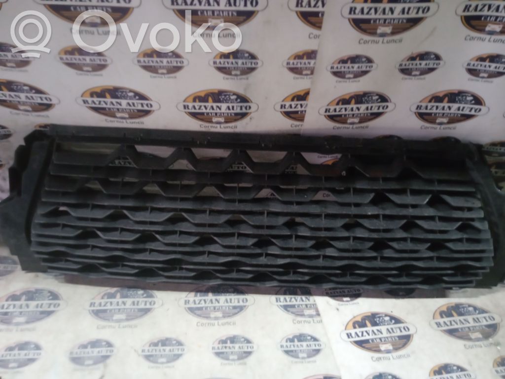 Dacia Duster Kratka dolna zderzaka przedniego 