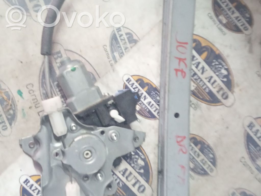 Nissan Juke I F15 Front door window regulator with motor 