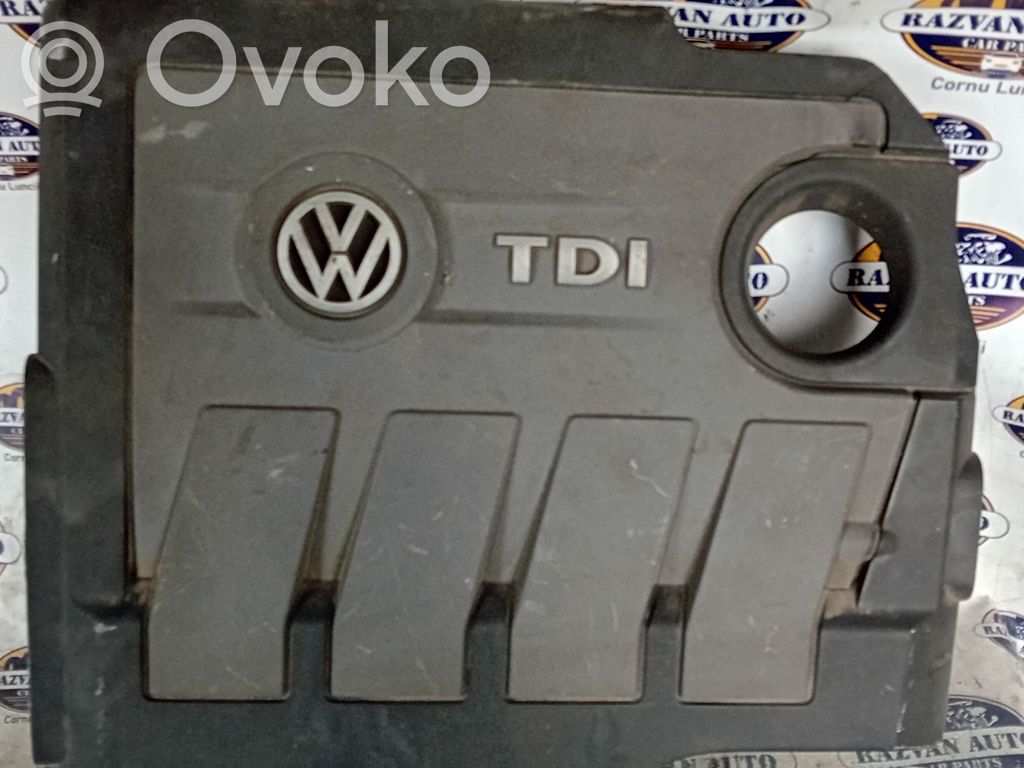 Volkswagen PASSAT B7 Osłona górna silnika 