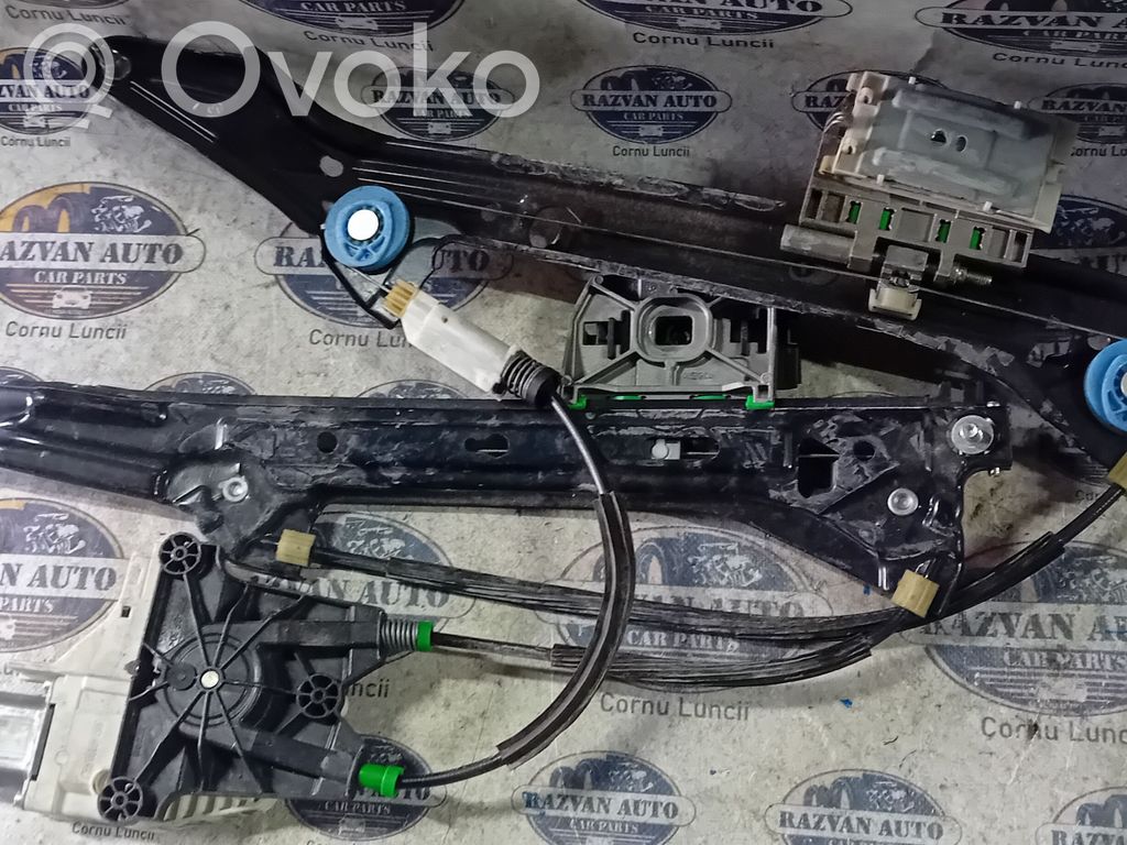 Audi A5 8T 8F Elektryczny podnośnik szyby drzwi tylnych 