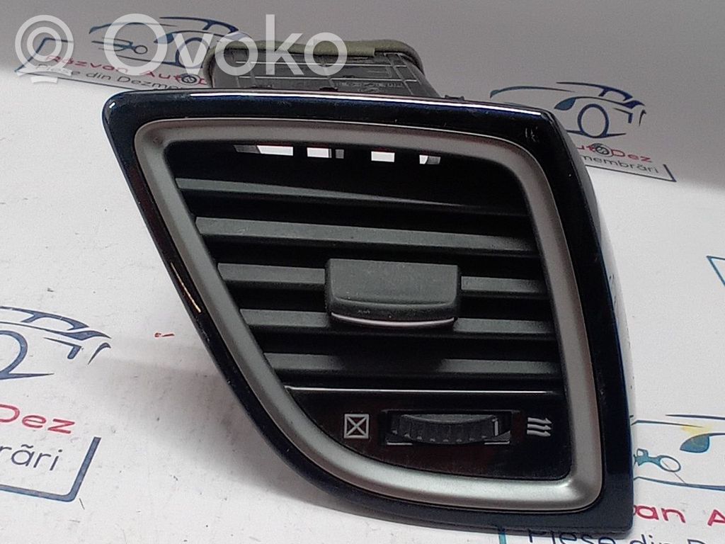 Mazda 3 Dash center air vent grill 