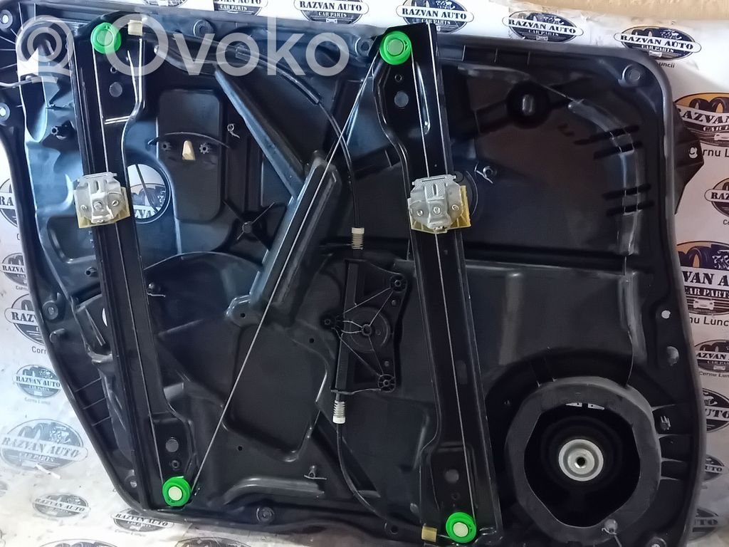 Mercedes-Benz  CLE C236 Front door window regulator with motor 