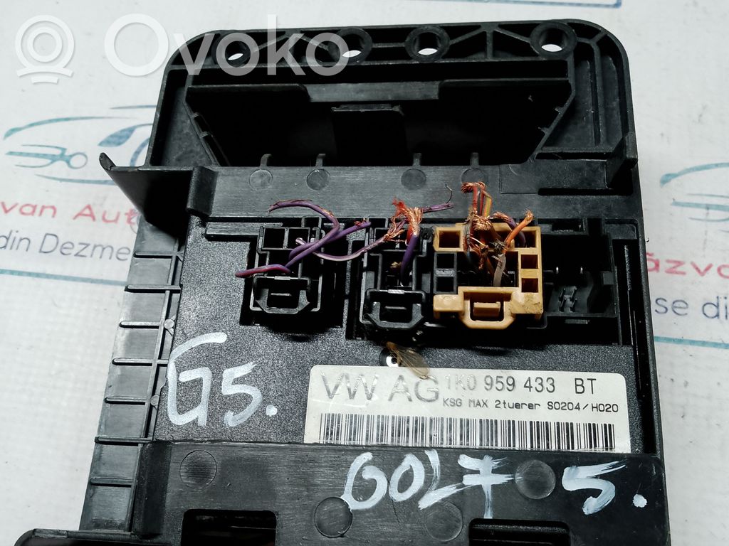 Volkswagen Golf V Komforto modulis 