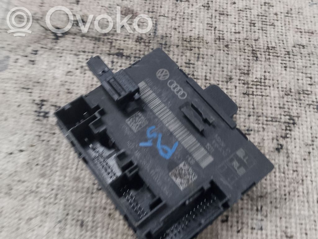Door control unit/module   8T0959793D,8T0959793D