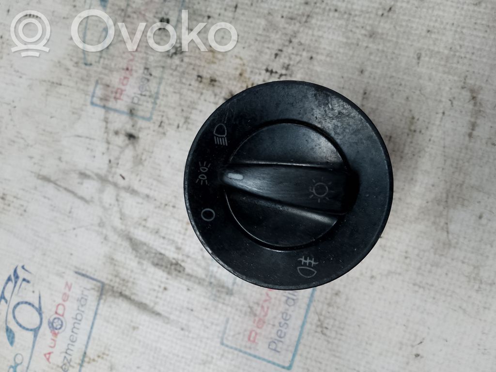 Volkswagen Golf IV Light switch 