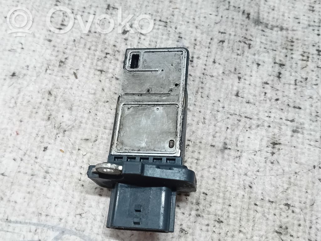 Nissan Qashqai Przepływomierz masowy powietrza MAF 