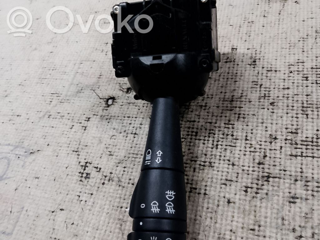 Dacia Duster Front indicator light 