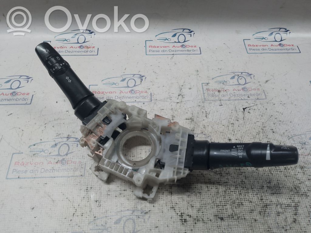 Mitsubishi Lancer Commodo, commande essuie-glace/phare 