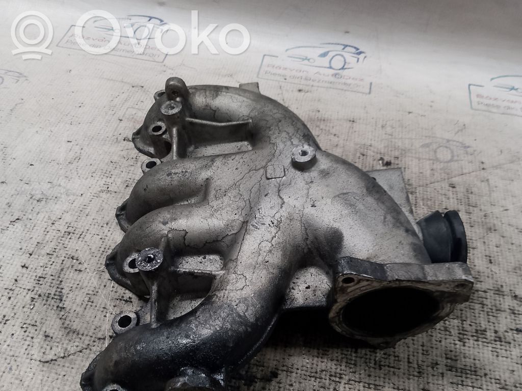 Volkswagen Jetta I Intake manifold 