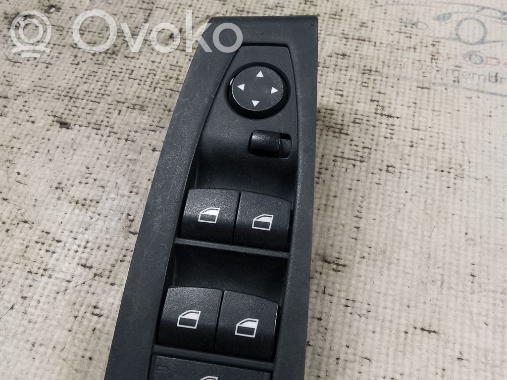 Electric window control switch   929734701,30690,929734701