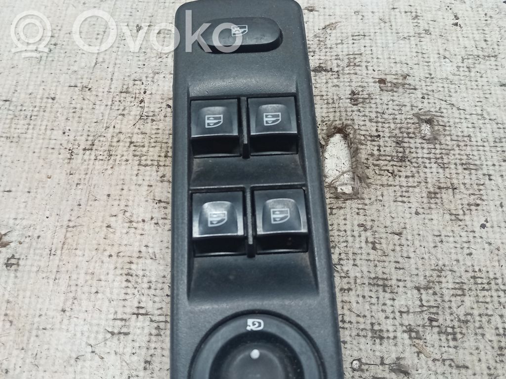 Interruptor del elevalunas eléctrico   30740