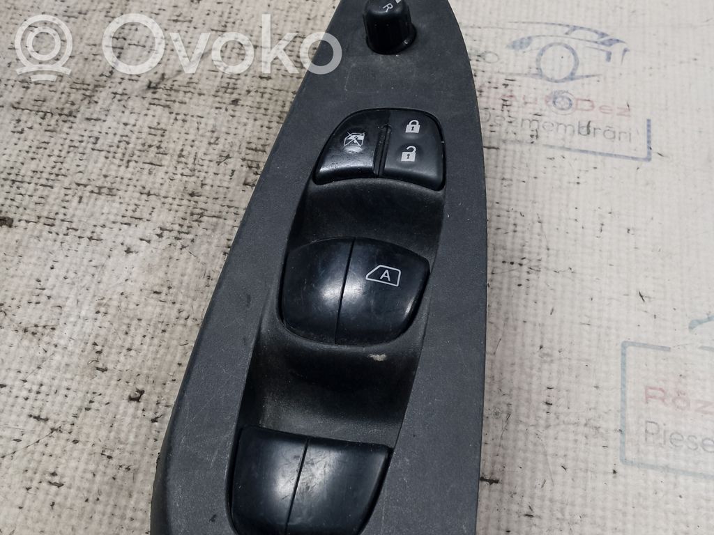 Electric window control switch   30719