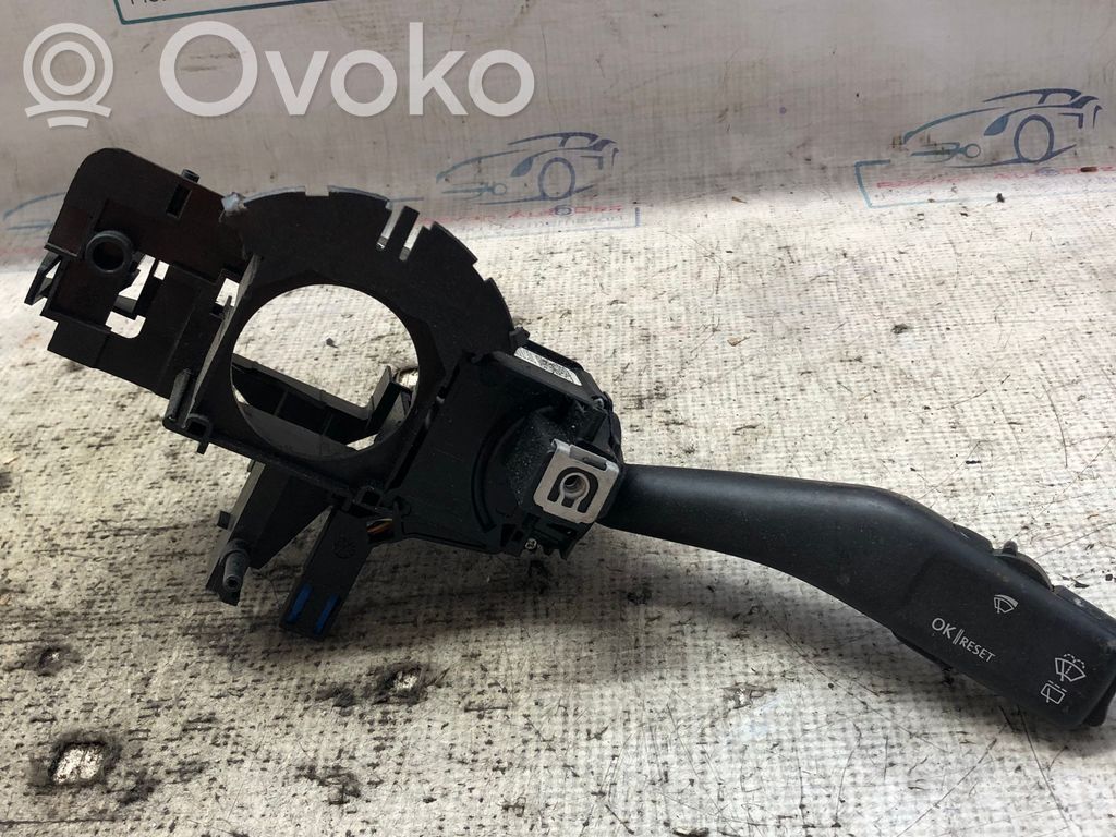 Seat Leon (1M) Manetka / Przełącznik wycieraczek 