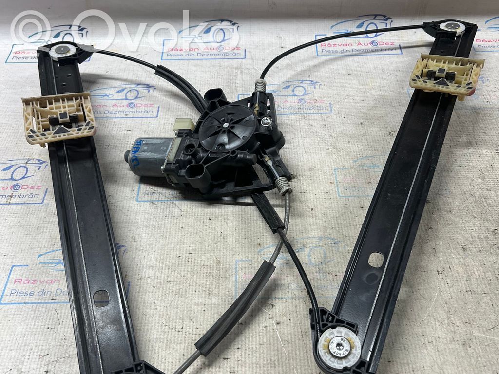 Audi Q2 - Elektryczny podnośnik szyby drzwi przednich 