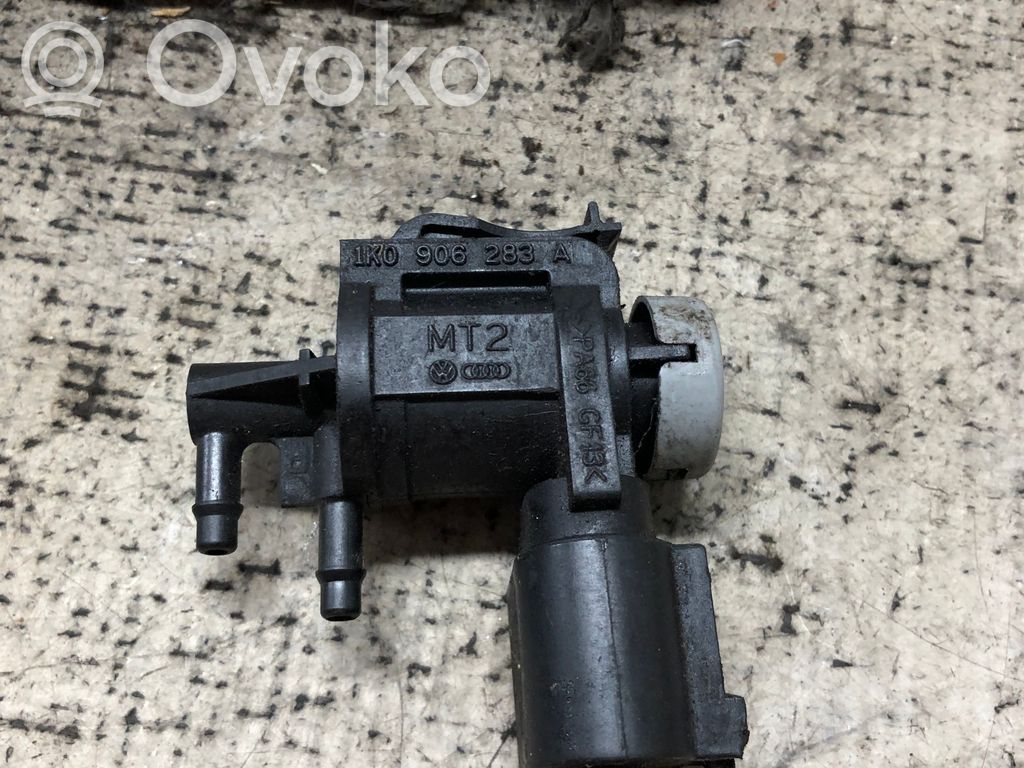 Volkswagen Touareg I Turbo solenoid valve 