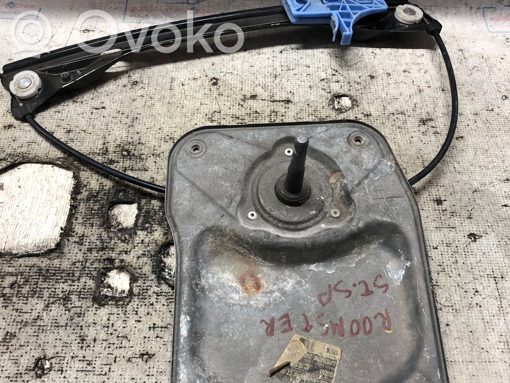 Skoda Roomster (5J) Elektryczny podnośnik szyby drzwi tylnych 