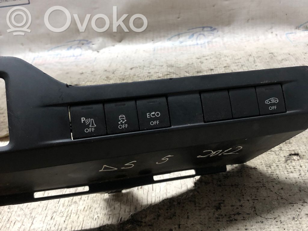 Citroen DS5 Ohjauspyörän painikkeet/kytkimet 