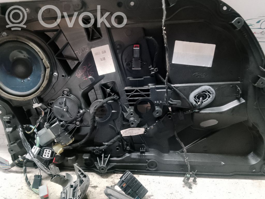 Ford Fiesta Alzacristalli della portiera anteriore con motorino 